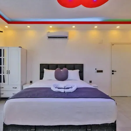 Seydikemer 2 Bedroom Secluded With Private Pool Hot Tub Фетхие