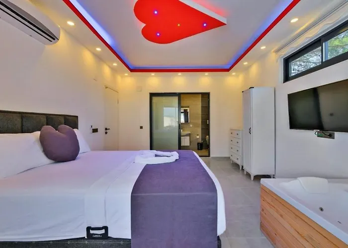 Vila Seydikemer 2 Bedroom Secluded With Private Pool Hot Tub Fethiye