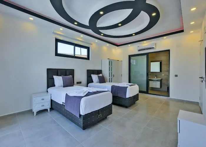 Seydikemer 2 Bedroom Secluded With Private Pool Hot Tub