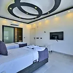 Villa Seydikemer 2 Bedroom Secluded With Private Pool Hot Tub *