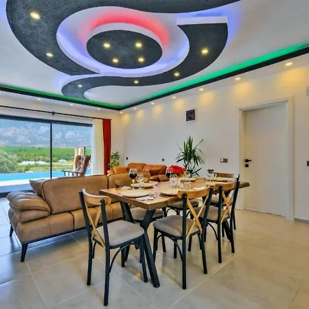 Seydikemer 2 Bedroom Secluded With Private Pool Hot Tub