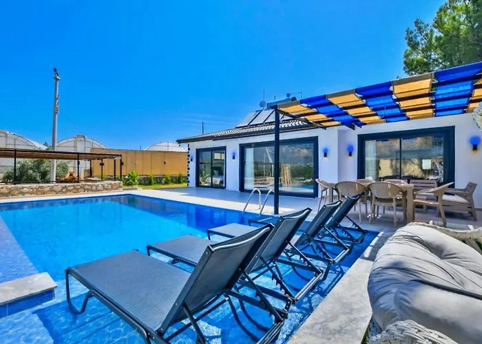 Seydikemer 2 Bedroom Secluded With Private Pool Hot Tub フェティエ