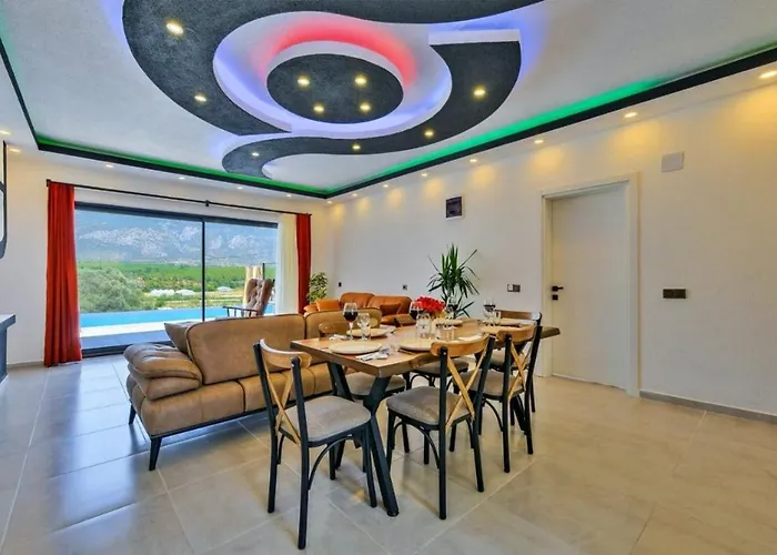 Seydikemer 2 Bedroom Secluded With Private Pool Hot Tub