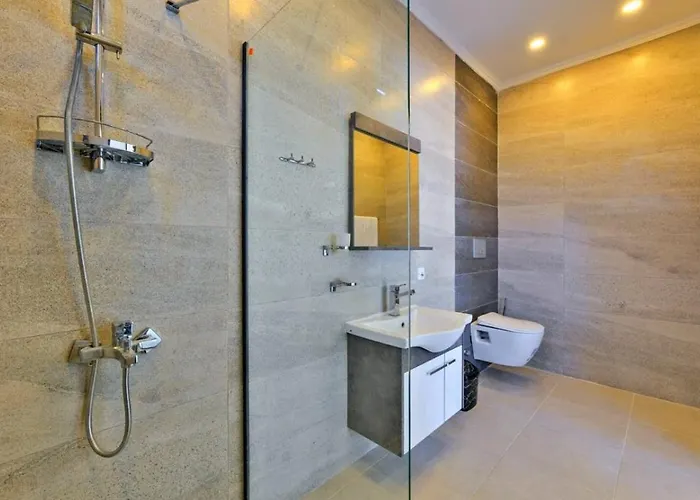 Seydikemer 2 Bedroom Secluded With Private Pool Hot Tub Villa *