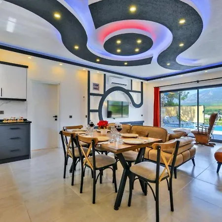 Seydikemer 2 Bedroom Secluded With Private Pool Hot Tub فيلة *
